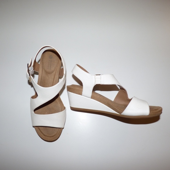 macy's white wedges